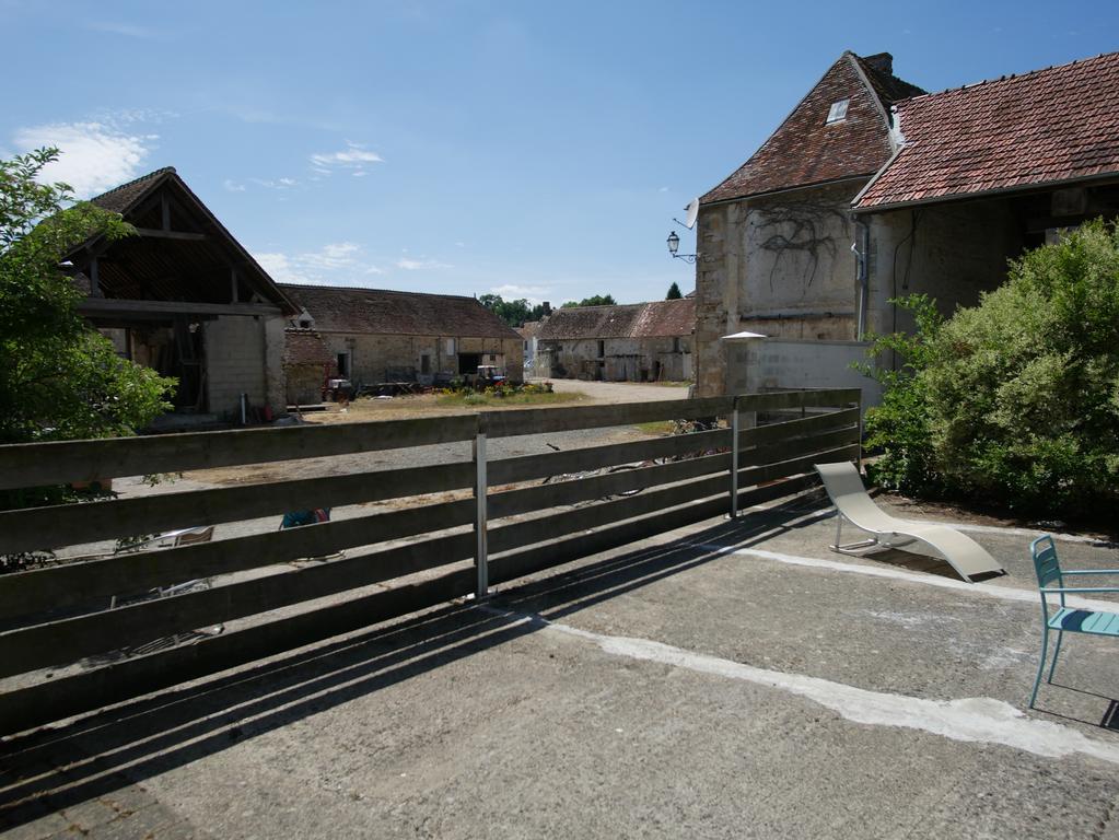 Gites De La Grande Ferme Avernes Εξωτερικό φωτογραφία