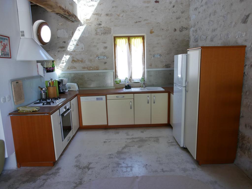 Gites De La Grande Ferme Avernes Εξωτερικό φωτογραφία