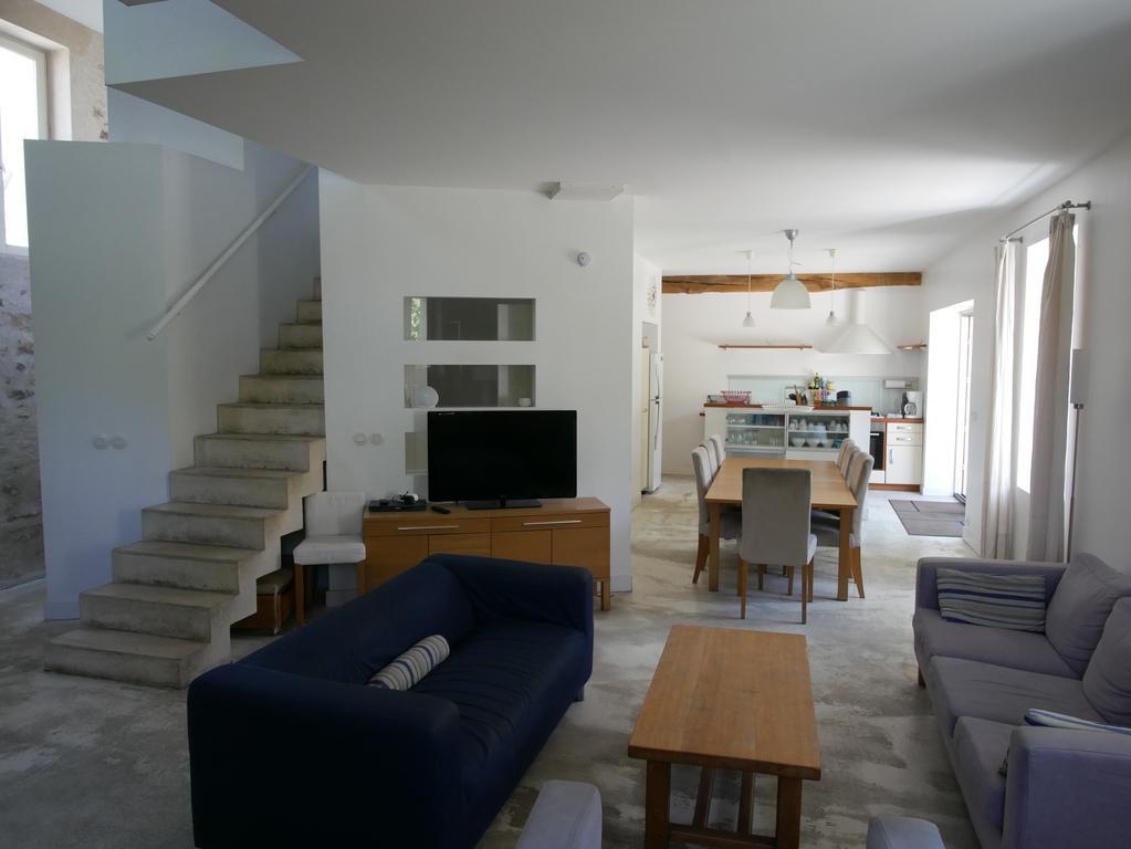 Gites De La Grande Ferme Avernes Εξωτερικό φωτογραφία